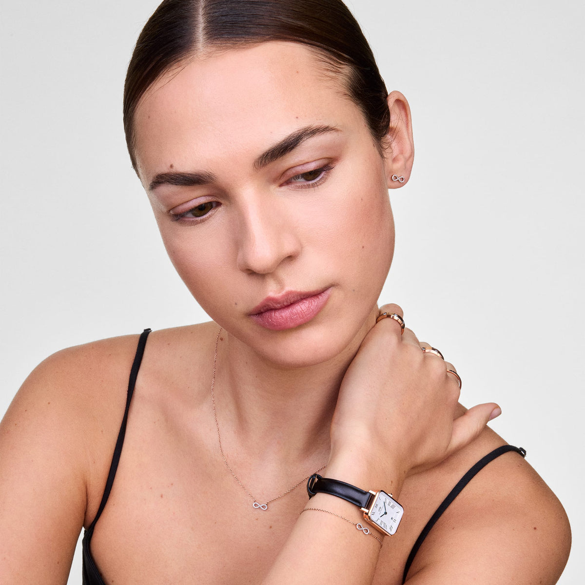 Daniel Wellington Mirelle Infinity Necklace Rose Gold