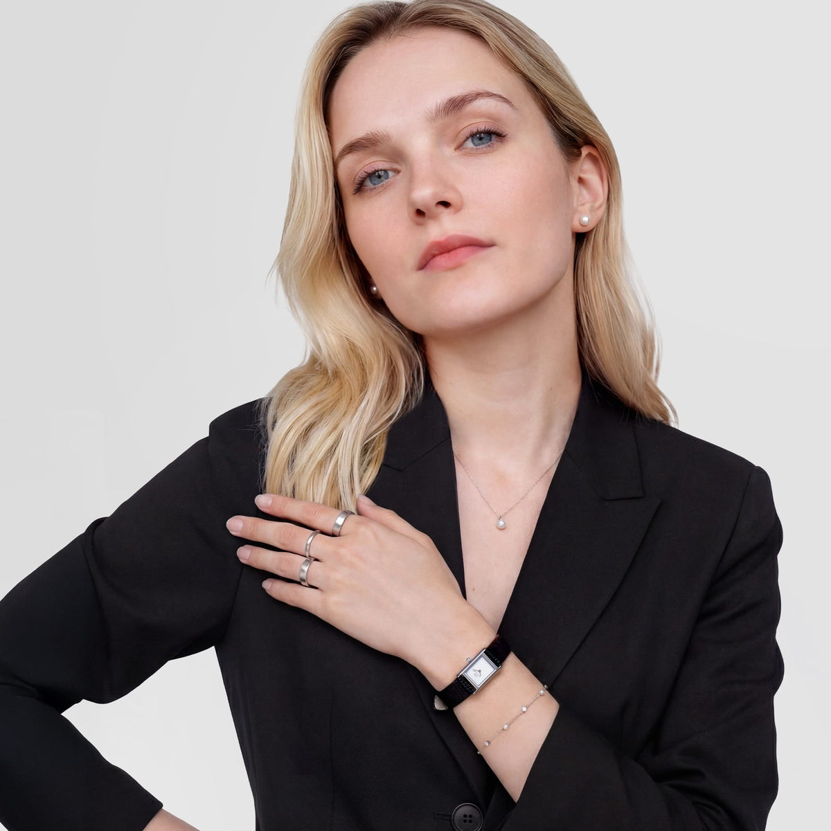 Daniel Wellington Pearl Stud Earring Silver